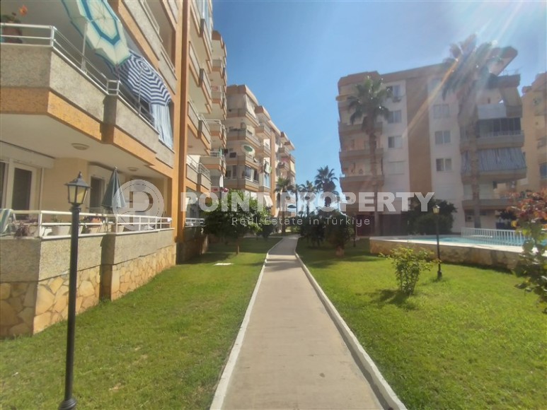 Partially furnished apartment with three bedrooms, in a well-maintained residential complex on the first coastline from the Mediterranean Sea, in the Mahmutlar area-id-5478-photo-25
