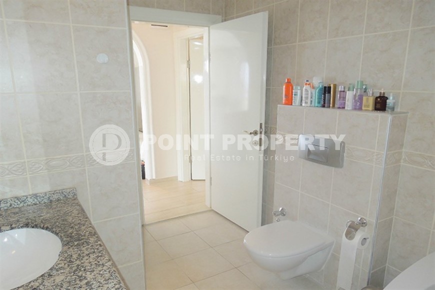 Апартаменты с выходом в сад и видом на Средиземное море, планировкой 2+1, в районе города Аланья - Конаклы-id-5484-фото-9