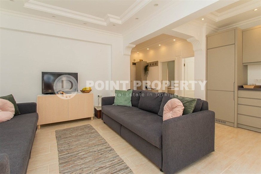 Bright, spacious apartment with new renovation, modern interior, stylish furniture and household appliances, 50 meters from Cleopatra Beach-id-5487-photo-3