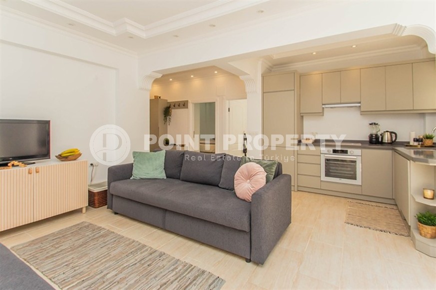 Bright, spacious apartment with new renovation, modern interior, stylish furniture and household appliances, 50 meters from Cleopatra Beach-id-5487-photo-4