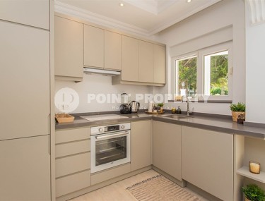 Светлая просторная квартира с новым ремонтом, современным интерьером, стильной мебелью и бытовой техникой, в 50 метрах от пляжа Клеопатры-id-5487-фото-5