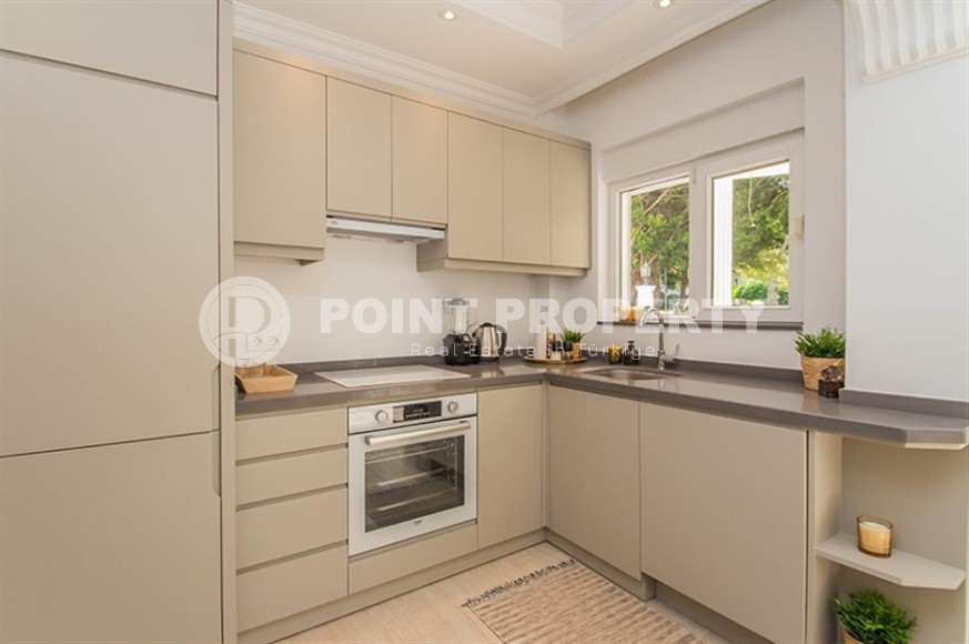 Bright, spacious apartment with new renovation, modern interior, stylish furniture and household appliances, 50 meters from Cleopatra Beach-id-5487-photo-5