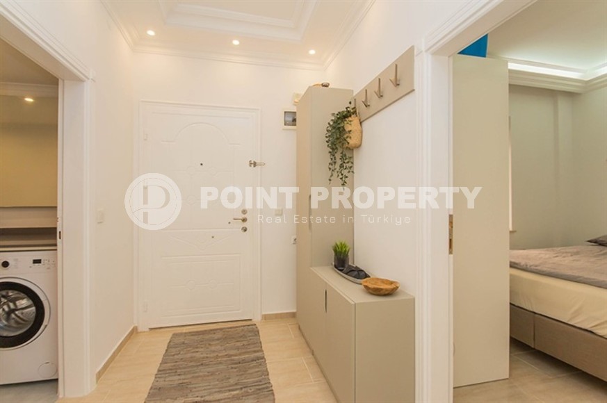 Bright, spacious apartment with new renovation, modern interior, stylish furniture and household appliances, 50 meters from Cleopatra Beach-id-5487-photo-8