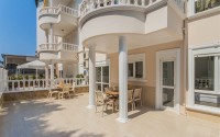Bright, spacious apartment with new renovation, modern interior, stylish furniture and household appliances, 50 meters from Cleopatra Beach-id-5487-photo-13