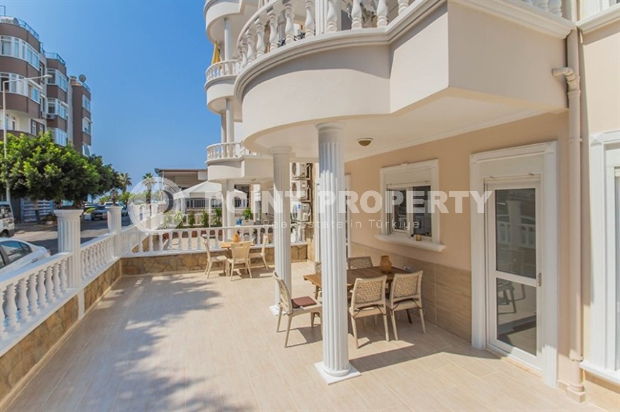 Bright, spacious apartment with new renovation, modern interior, stylish furniture and household appliances, 50 meters from Cleopatra Beach-id-5487-photo-14