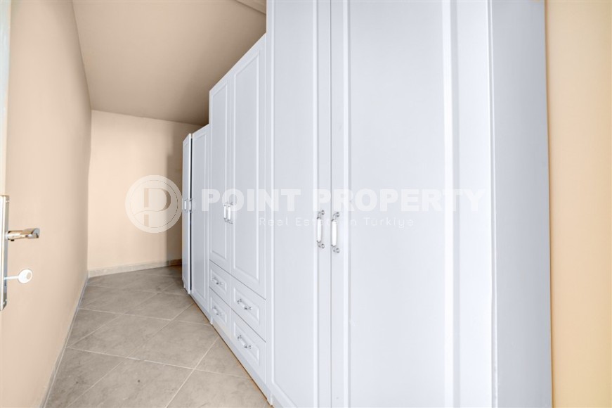 Апартаменты 4+1 в таунхаусе  с новым качественным ремонтом, в элитном районе Аланьи - Бекташ-id-5490-фото-12