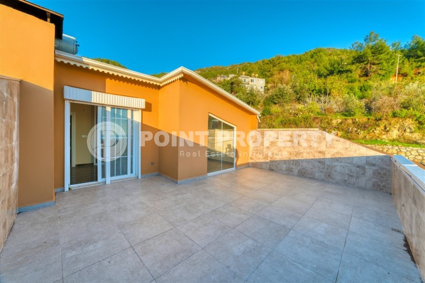 Апартаменты 4+1 в таунхаусе  с новым качественным ремонтом, в элитном районе Аланьи - Бекташ-id-5490-фото-27