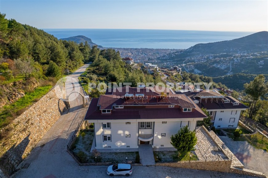 Апартаменты 4+1 в таунхаусе  с новым качественным ремонтом, в элитном районе Аланьи - Бекташ-id-5490-фото-32