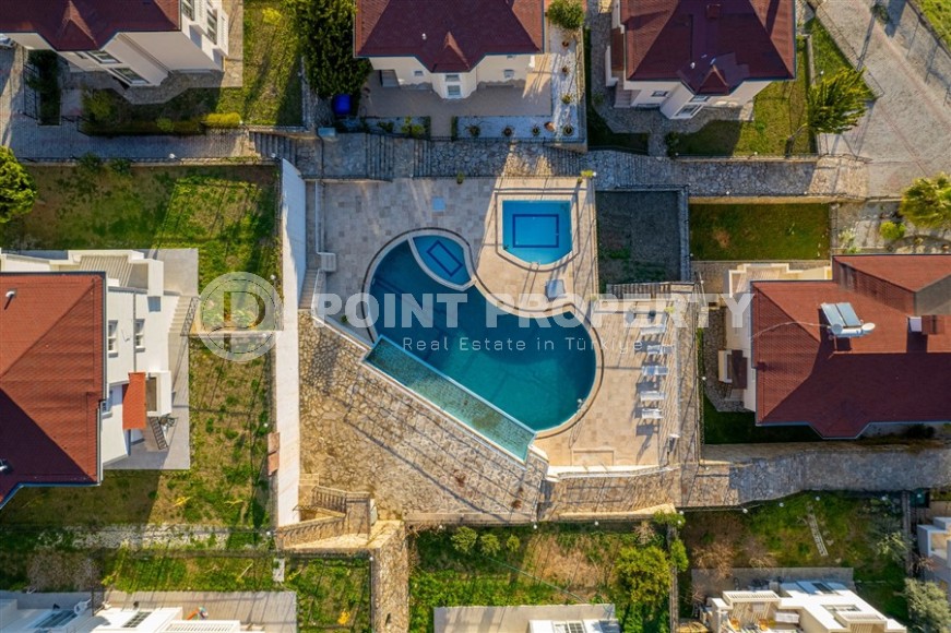 Апартаменты 4+1 в таунхаусе  с новым качественным ремонтом, в элитном районе Аланьи - Бекташ-id-5490-фото-36