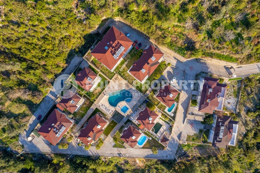 Апартаменты 4+1 в таунхаусе  с новым качественным ремонтом, в элитном районе Аланьи - Бекташ-id-5490-фото-37