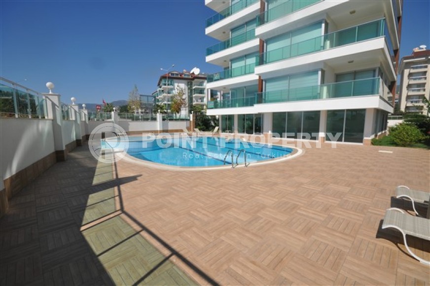 Apartment overlooking the Mediterranean Sea, 2+1 layout, on the first coastline in the elite area of Kestel-id-5495-photo-18