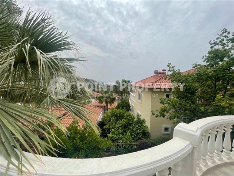 Villa surrounded by a green garden, 2+1 layout in the central area of Alanya-id-5497-photo-15