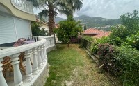 Villa surrounded by a green garden, 2+1 layout in the central area of Alanya-id-5497-photo-17