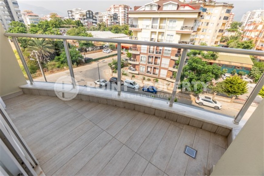 Апартаменты с новым ремонтом, стильным современным дизайном, мебелью и бытовой техникой, в центре спокойного, благоустроенного района Аланьи - Тосмур-id-5499-фото-10