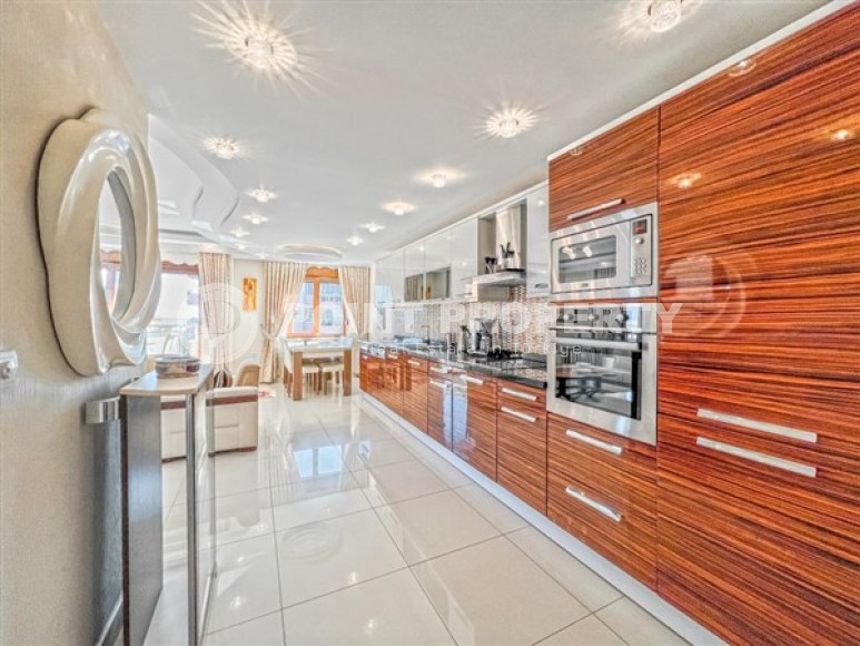 Уютная комфортабельная квартира с приятным светлым интерьером, в 50 метрах от пляжа и набережной-id-5501-фото-6