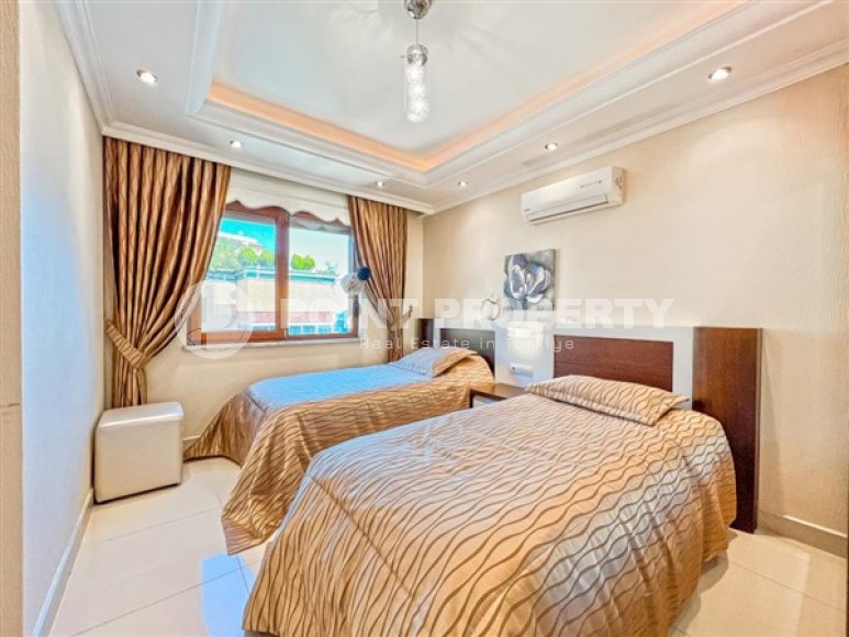 Уютная комфортабельная квартира с приятным светлым интерьером, в 50 метрах от пляжа и набережной-id-5501-фото-8