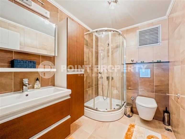 Уютная комфортабельная квартира с приятным светлым интерьером, в 50 метрах от пляжа и набережной-id-5501-фото-10