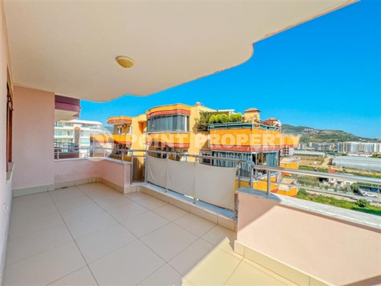 Уютная комфортабельная квартира с приятным светлым интерьером, в 50 метрах от пляжа и набережной-id-5501-фото-15