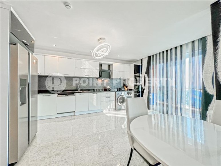 Стильные, просторные двухуровневые апартаменты с тремя спальными комнатами и видом на Средиземное море, в социально развитом районе Махмутлар-id-5510-фото-3