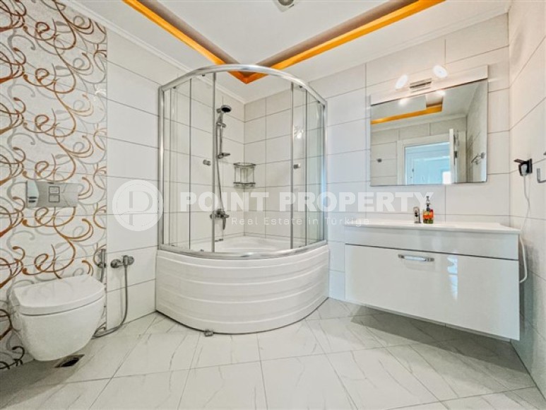 Стильные, просторные двухуровневые апартаменты с тремя спальными комнатами и видом на Средиземное море, в социально развитом районе Махмутлар-id-5510-фото-11