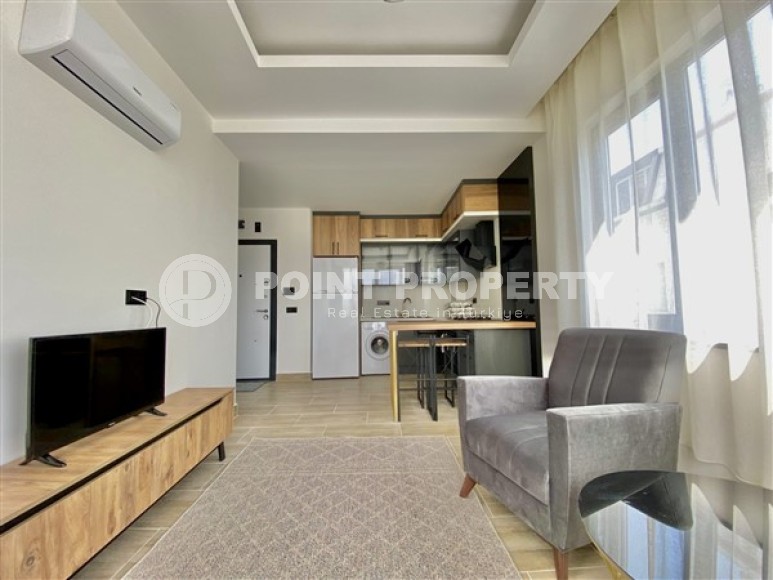 Small apartment with modern renovation, 1+1 layout, in the Alanya - Mahmutlar area-id-5511-photo-4