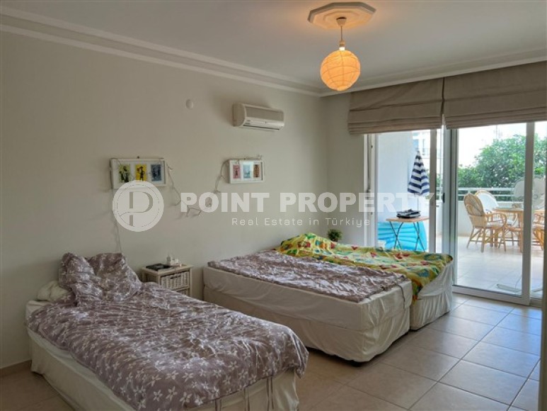 Уютная квартира с двумя спальными комнатами, в ухоженном жилом комплексе возле Средиземного моря, в районе города Аланья- Тосмур-id-5512-фото-5