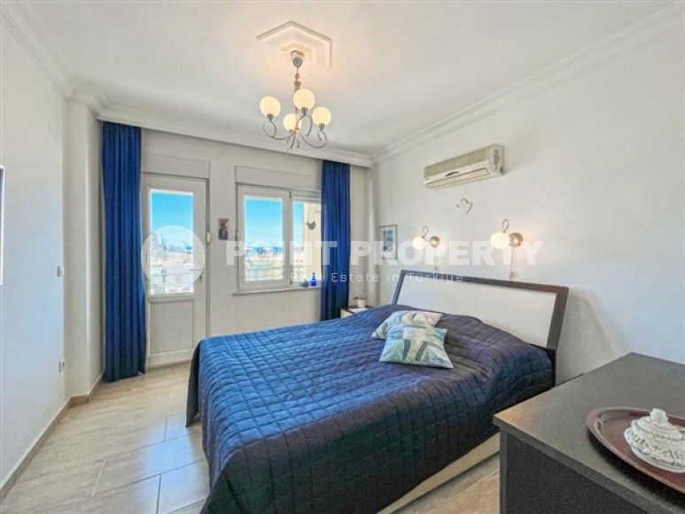 Panoramic two-level apartment 5+1, with a total area of 180 m2, 700 meters from the sea in the center of Alanya-id-5522-photo-6