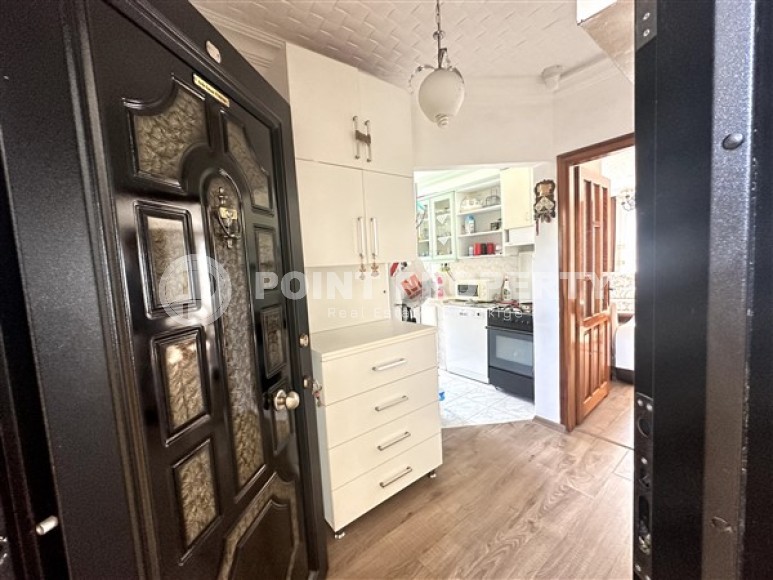 Small apartment 1+1, with a total area of 60 m2, on the 3rd floor in a building built in 2003-id-5533-photo-4