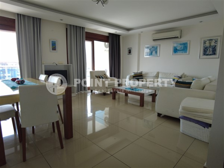 Duplex apartment with three bedrooms, 200m², in a luxury complex in Alanya - Cikcilli-id-1438-photo-2
