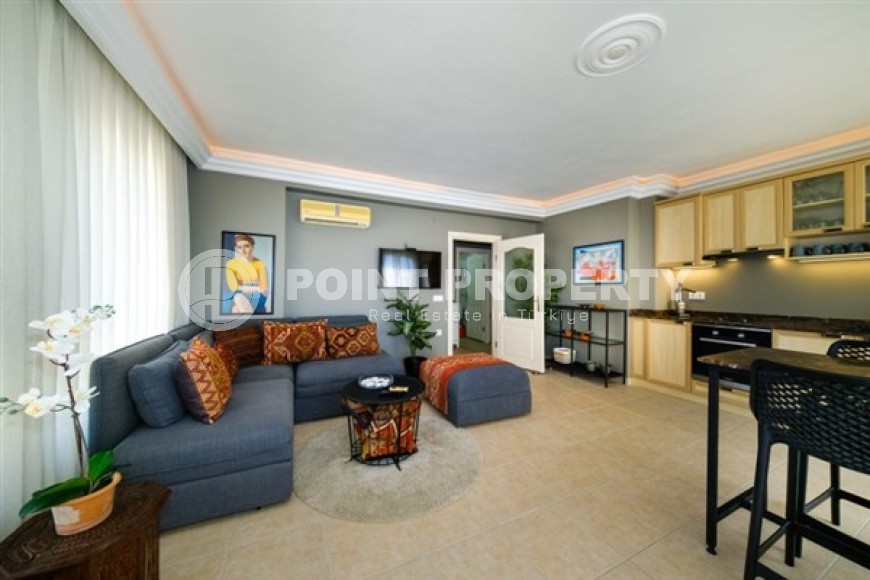 Просторная современная квартира 1+1, общей площадью 90 м2, с хорошим ремонтом, мебелью и бытовой техникой-id-5540-фото-3