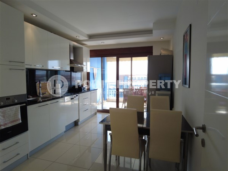 Duplex apartment with three bedrooms, 200m², in a luxury complex in Alanya - Cikcilli-id-1438-photo-12