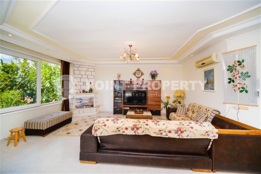 Прекрасная двухэтажная вилла с панорамным видом на море, в живописном районе Аланьи - Конаклы-id-5561-фото-3