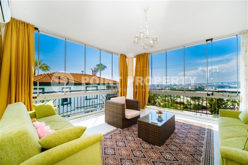 Прекрасная двухэтажная вилла с панорамным видом на море, в живописном районе Аланьи - Конаклы-id-5561-фото-12