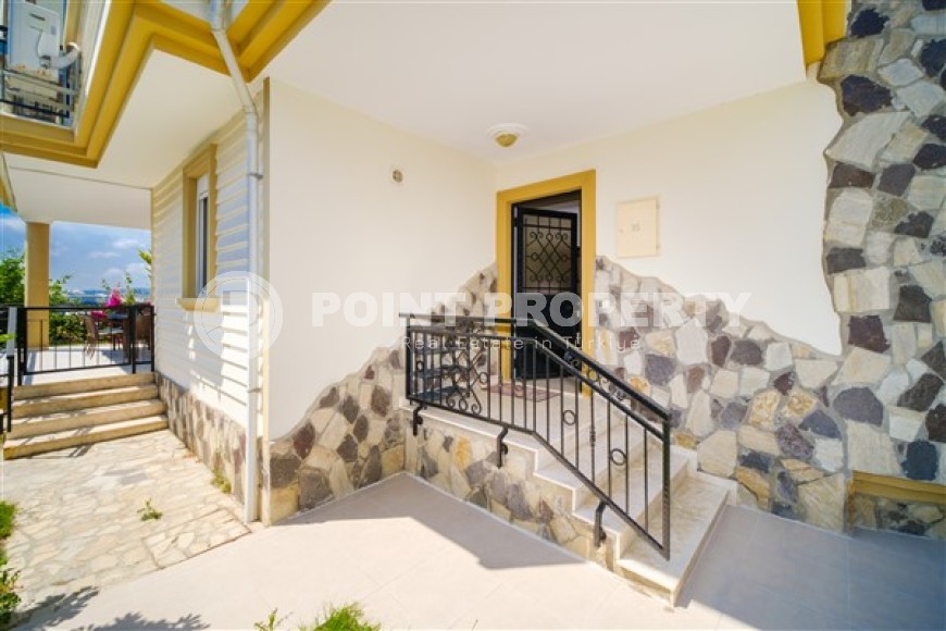 Прекрасная двухэтажная вилла с панорамным видом на море, в живописном районе Аланьи - Конаклы-id-5561-фото-15