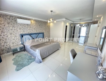 Современная двухуровневая квартира 3+1, общей площадью 180 м2, на 5-м этаже с мансардой в 100 метрах от моря-id-5562-фото-5