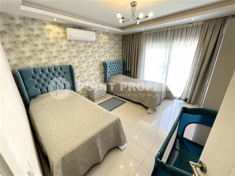 Современная двухуровневая квартира 3+1, общей площадью 180 м2, на 5-м этаже с мансардой в 100 метрах от моря-id-5562-фото-8