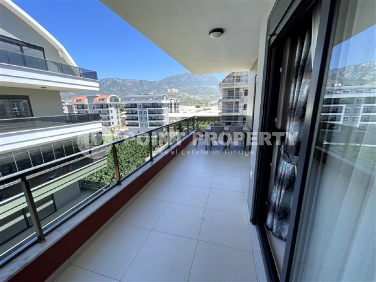 Современная двухуровневая квартира 3+1, общей площадью 180 м2, на 5-м этаже с мансардой в 100 метрах от моря-id-5562-фото-13