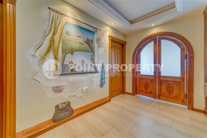 Panoramic apartment with sea views, on the 9th floor in a residential complex built in 2007-id-5563-photo-8