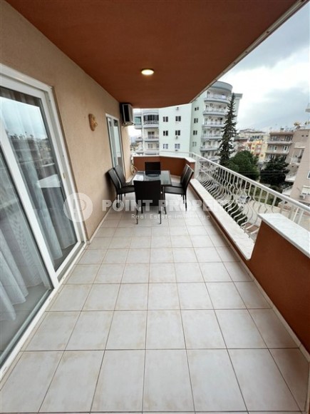 Благоустроенная меблированная квартира 2+1, общей площадью 125 м2, в 300 метрах от пляжа и набережной-id-5568-фото-12