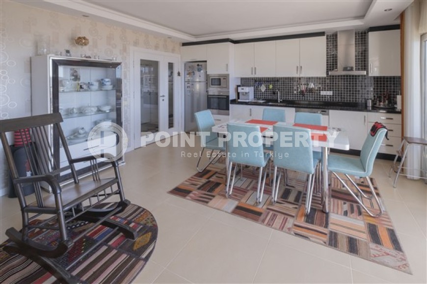 Panoramic apartment with luxurious views of the sea, Alanya Fortress and Taurus Mountains in the elite area of Hasbahce-id-5574-photo-3