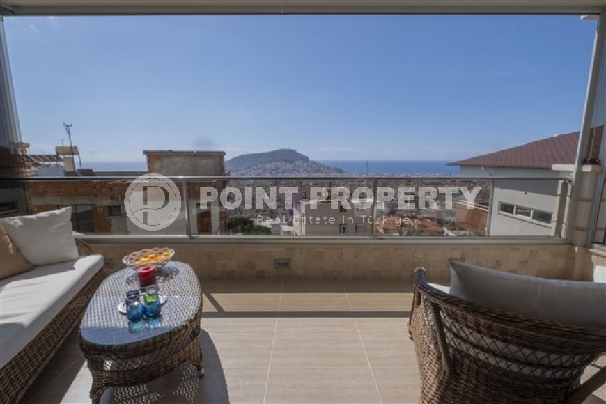 Panoramic apartment with luxurious views of the sea, Alanya Fortress and Taurus Mountains in the elite area of Hasbahce-id-5574-photo-9