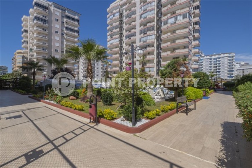 Panoramic apartment with city and sea views on the 9th floor, in the center of Mahmutlar-id-5578-photo-16