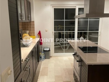 Апартаменты 2+1, общей площадью 100 м2, в 600 метрах от моря, в спокойном районе Аланьи - Тосмур-id-5580-фото-2