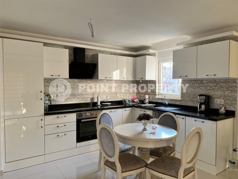 Lovely bright apartment with classic elegant design 350 meters from Cleopatra Beach-id-5582-photo-2