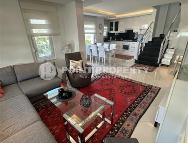 Светлая комфортабельная квартира 3+1, общей площадью 145 м2, на 4-м этаже с мансардой, в жилом комплексе 2012 года постройки-id-5584-фото-2