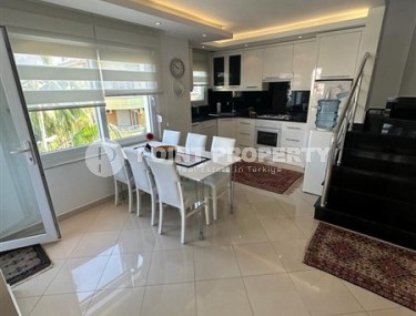 Светлая комфортабельная квартира 3+1, общей площадью 145 м2, на 4-м этаже с мансардой, в жилом комплексе 2012 года постройки-id-5584-фото-4