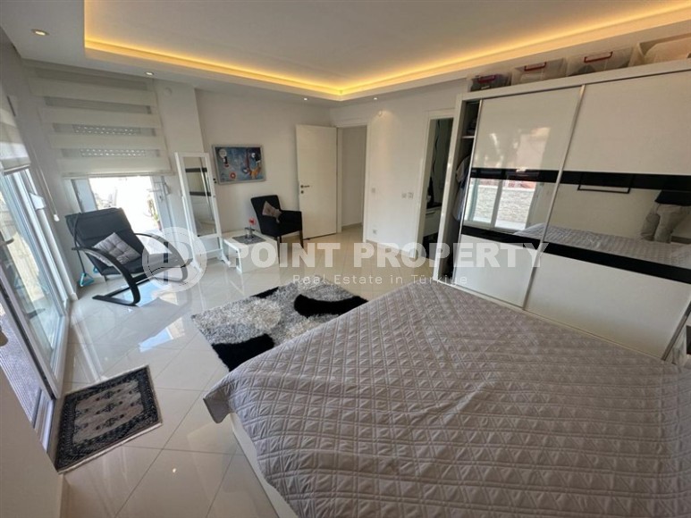 Светлая комфортабельная квартира 3+1, общей площадью 145 м2, на 4-м этаже с мансардой, в жилом комплексе 2012 года постройки-id-5584-фото-6