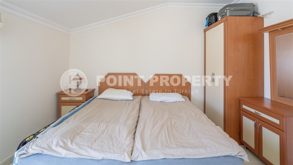 Большая двухуровневая квартира, общей площадью 220 м3, на 4-м этаже с мансардой, в 350 метрах от моря-id-5586-фото-6