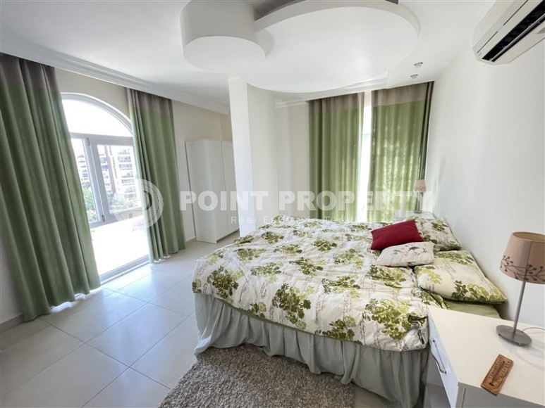 Spacious duplex apartment on the 7th floor with an attic, 500 meters from the sea-id-5593-photo-4