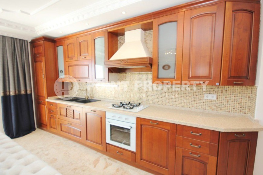 Panoramic apartment on the 10th floor 500 meters from the sea, in the popular area of Alanya - Mahmutlar-id-5601-photo-4